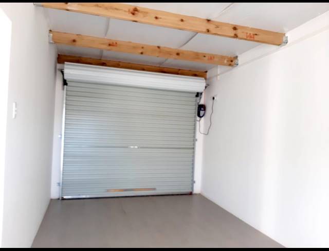 2 BEDROOM TOWNHOUSE RENTED IN FAIRVIEW